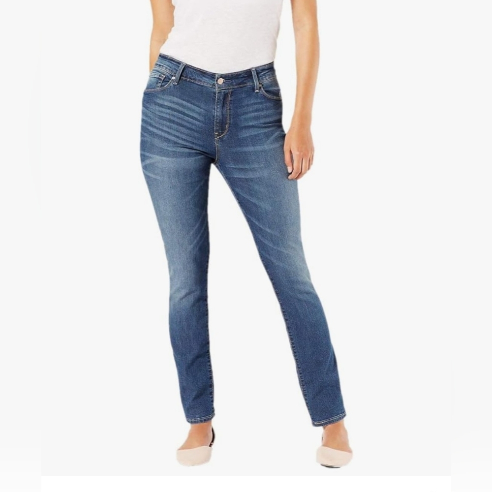 NWT Levi's Gold Signature Slim Jeans